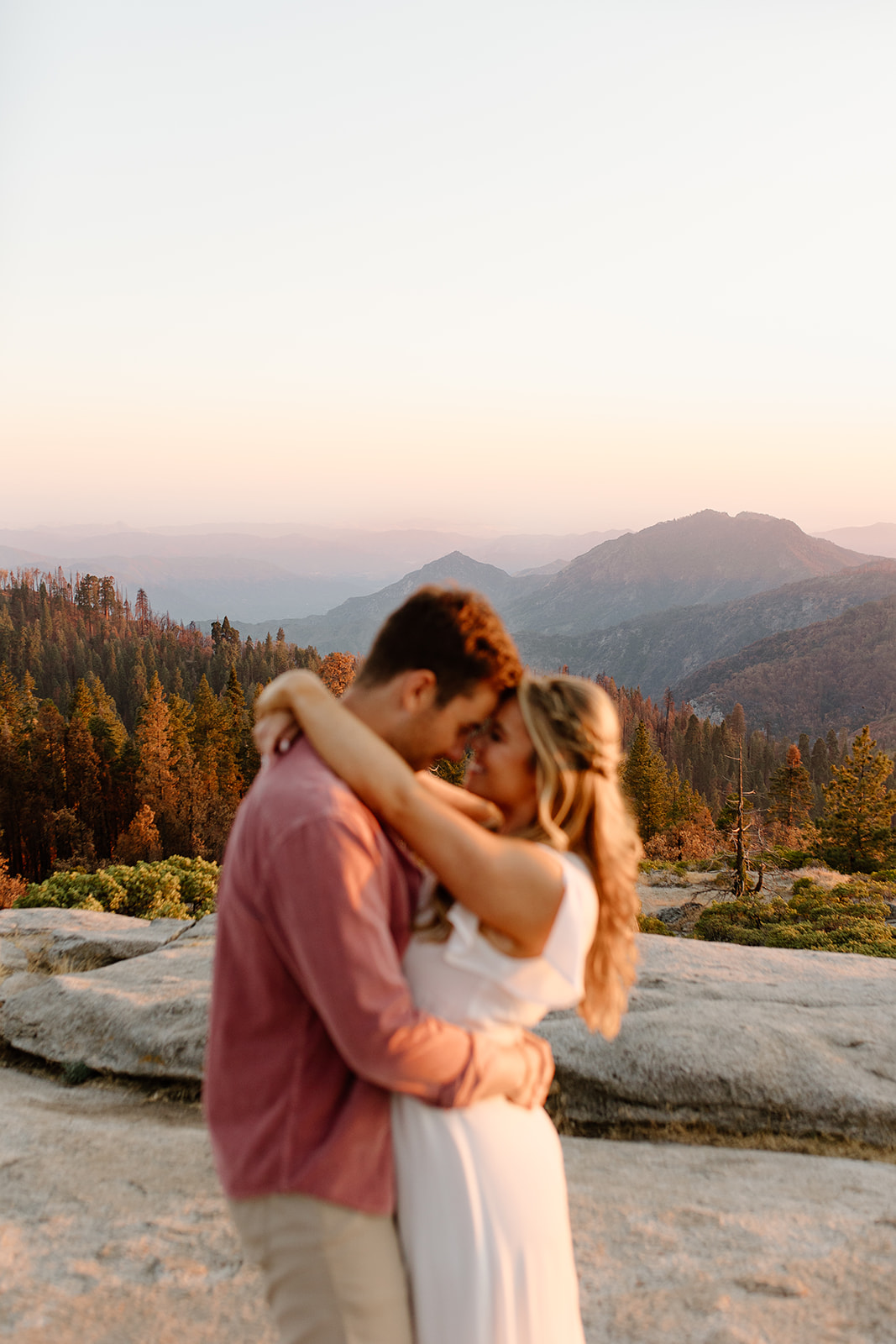 fall engagement photos in sequoia national park